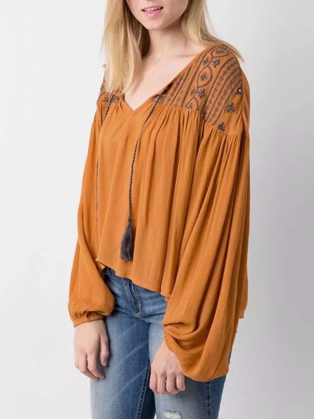 Gimmicks by BKE Embroidered Peasant Blouse in Mustard size Medium Boho